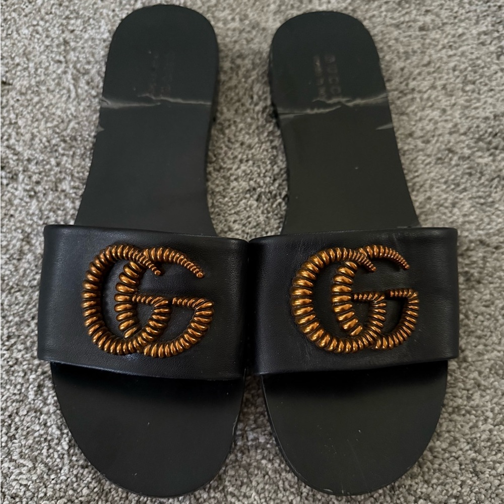 Gucci GG Logo Black Leather Sandals